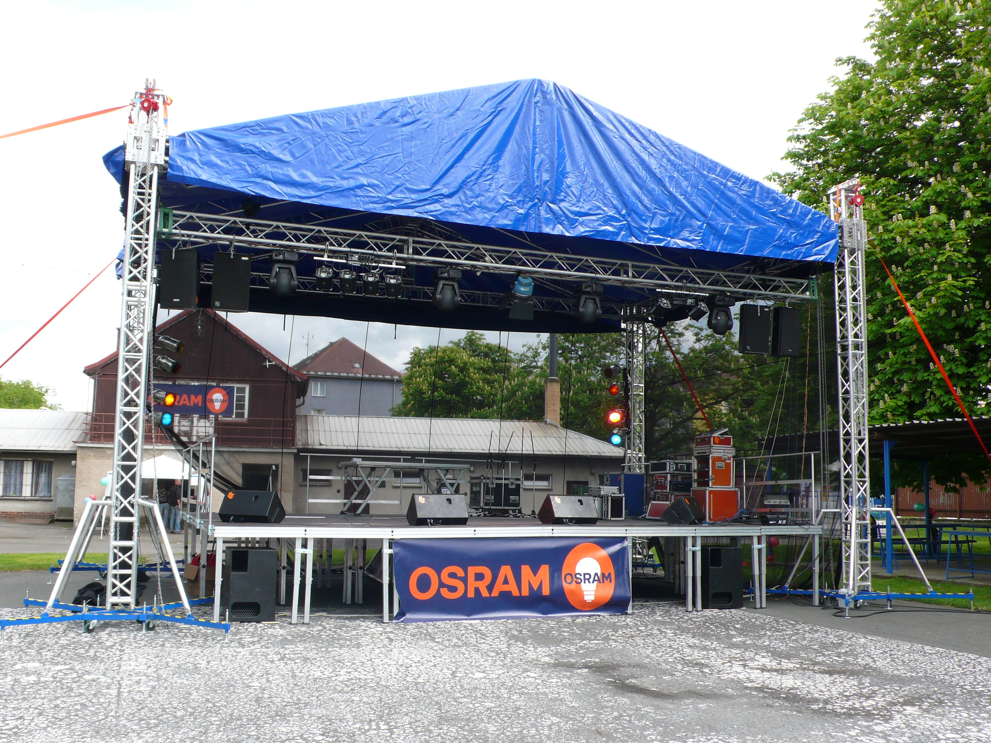 Podium 8 x 6 m
