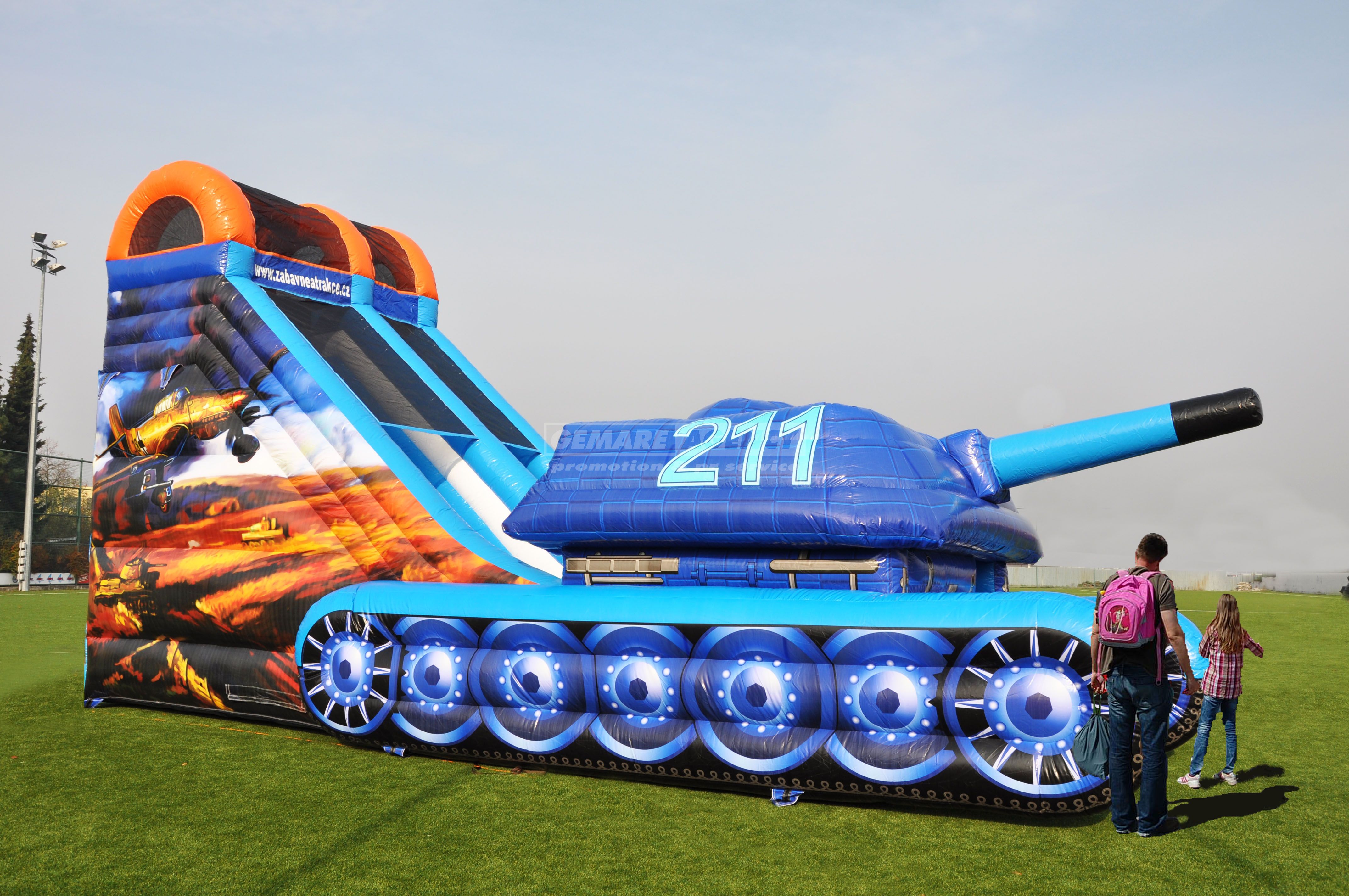 Nafukovacia šmýkačka Tank