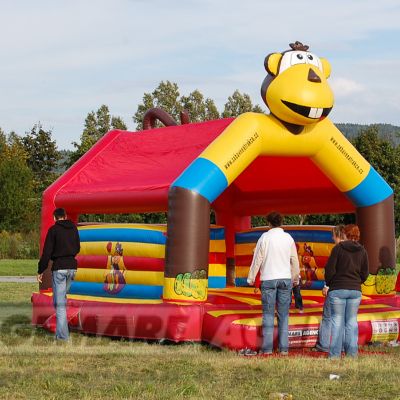 Skákací hrad Opičák