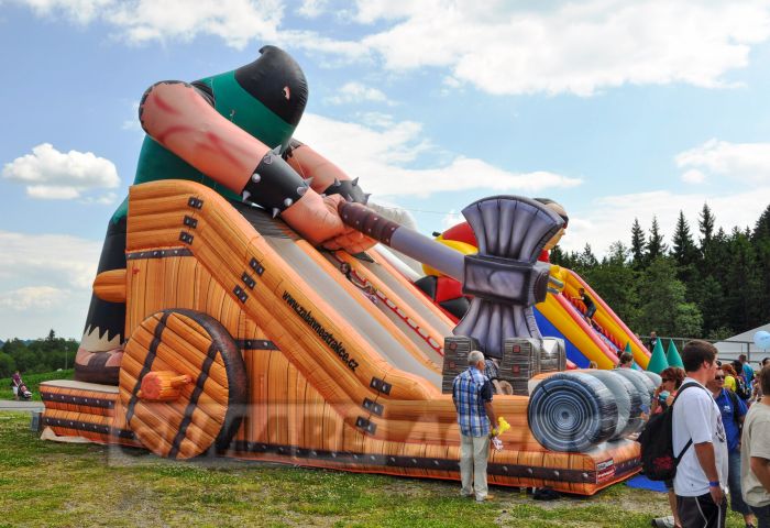 nafukovacia šmyklavka