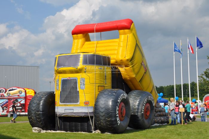 Nafukovacia šmýkačka Nákladiak