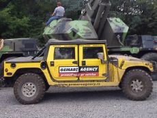 HUMMER H1
