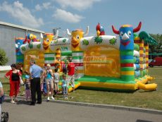prenájom nafukovacích atrakcií