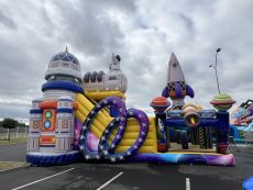 Požičovňa atrakcií na tému vesmír