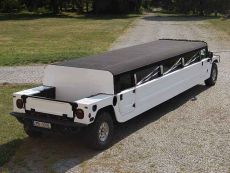Hummer H1 limuzína