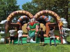 prenájom súťažné atrakcie hod sekerou