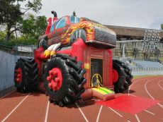 prenajom-skakacieho-hradu-monster-truck