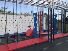 prenajom prekážková dráha atrakcie