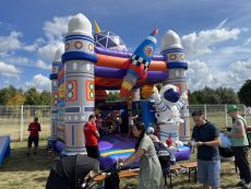 Požičovňa skákacieho hradu vesmír Artemis