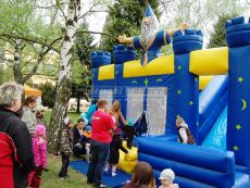 Skákací hrad Kúzelník so šmýkačkou