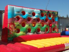 Wipe out - boxovací zeď